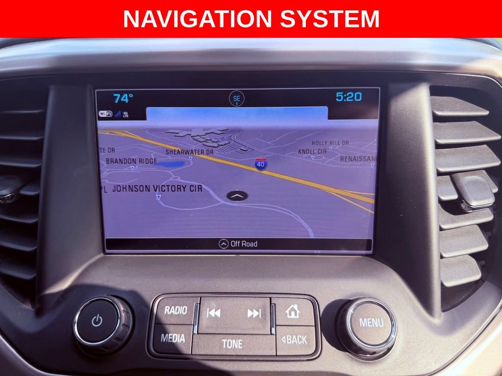 Used 2017 GMC Acadia Denali w/ Technology Package FWD image 10