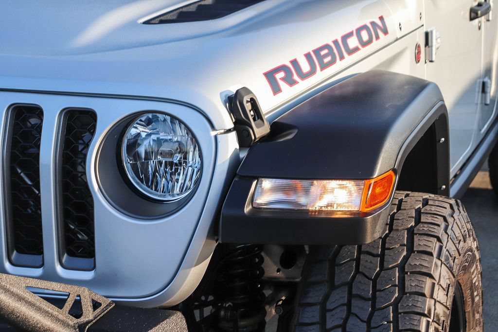Used 2022 Jeep Gladiator Rubicon w/ Trailer Tow Package AWD/4WD image 5