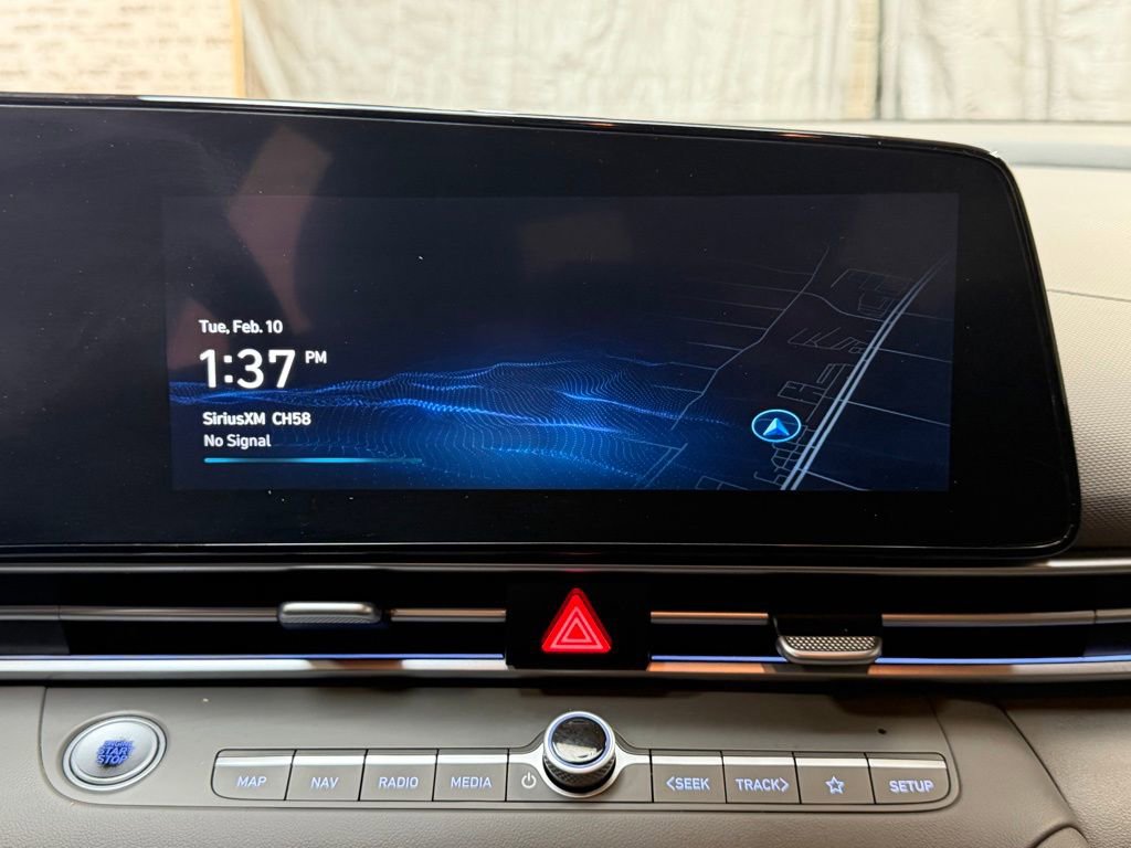 Certified 2024 Hyundai Elantra Blue image 14