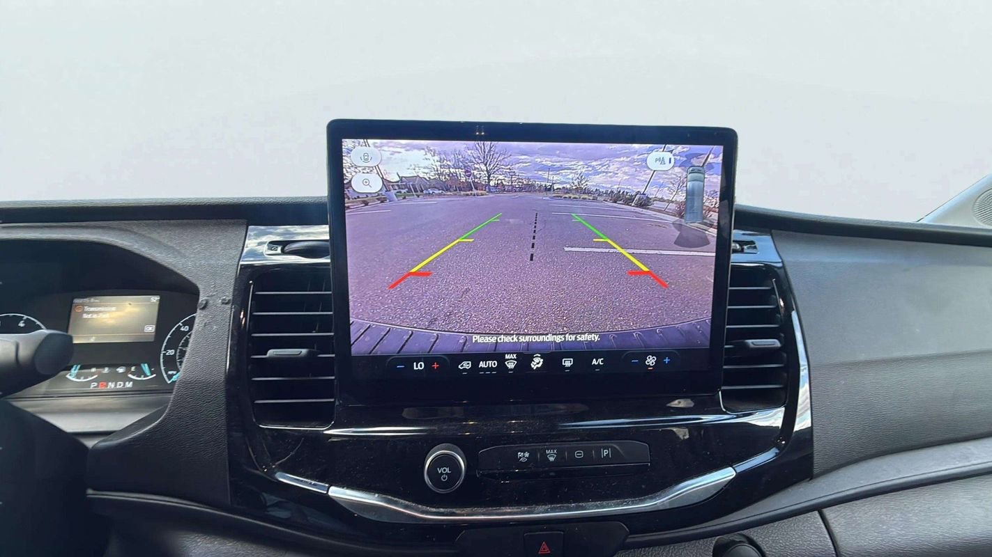 Used 2023 Ford Transit 350 XLT image 11