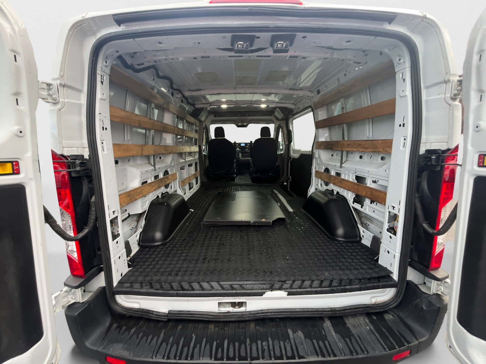 Used 2023 Ford Transit 250 Low Roof w/ Exterior Upgrade Package image 19