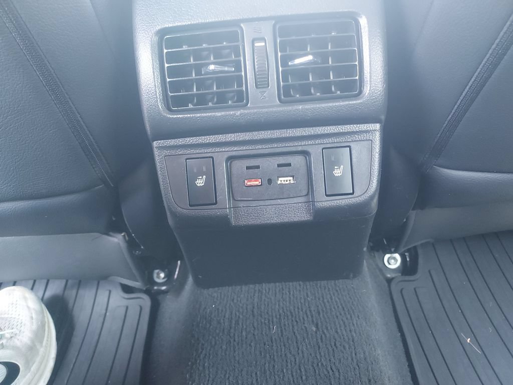 Used 2018 Subaru Outback 2.5i Limited AWD/4WD image 11