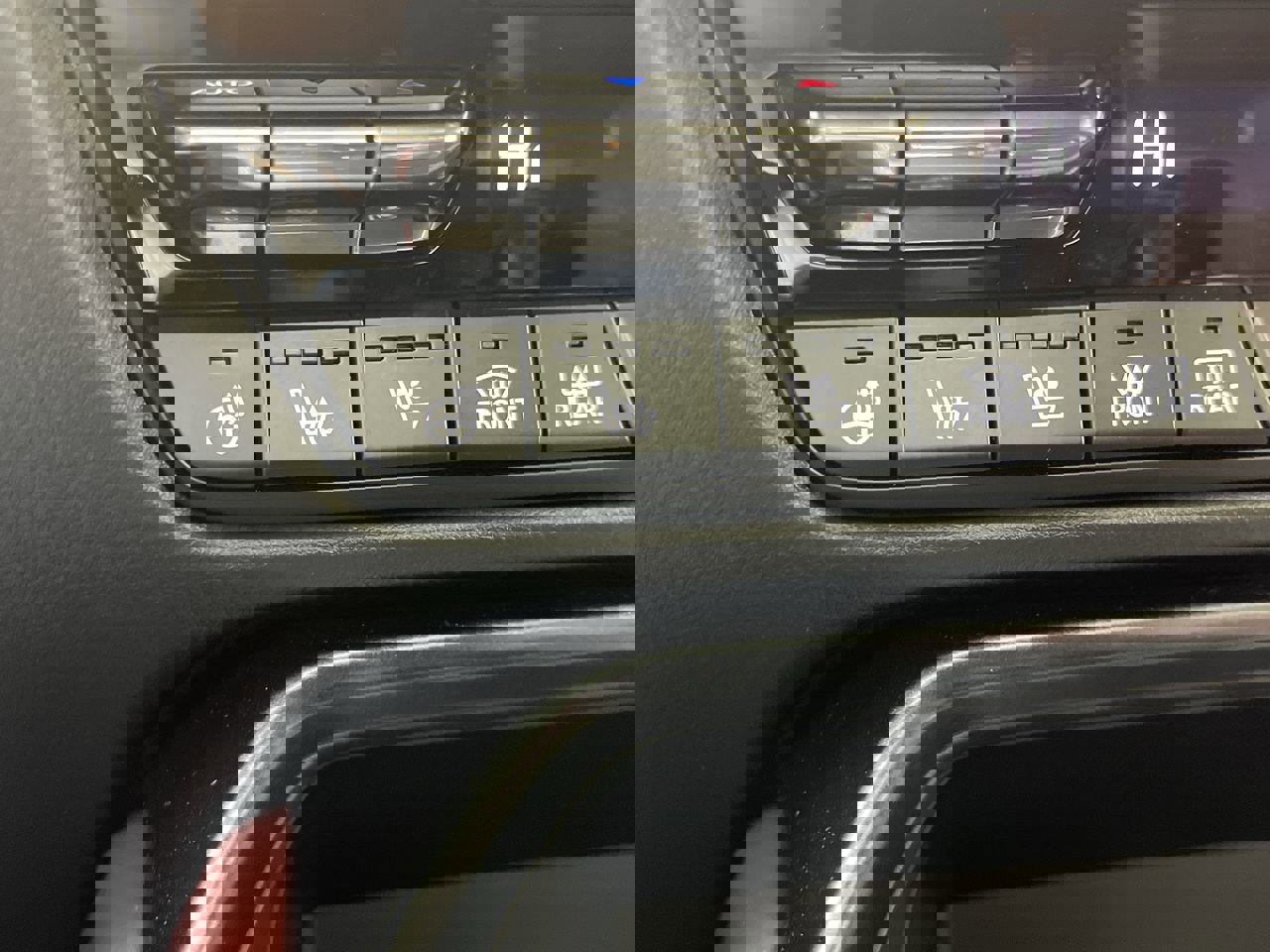 Certified 2025 MAZDA CX-70 3.3 Turbo w/ Premium Plus Pkg image 24