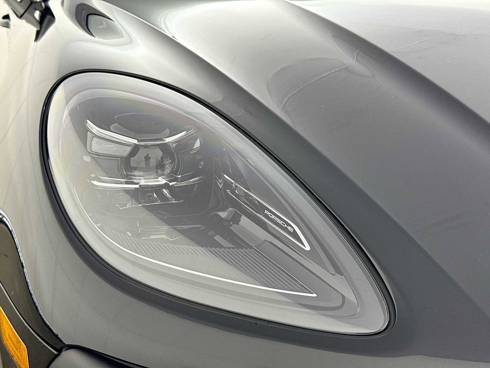 New 2025 Porsche Macan AWD/4WD image 39