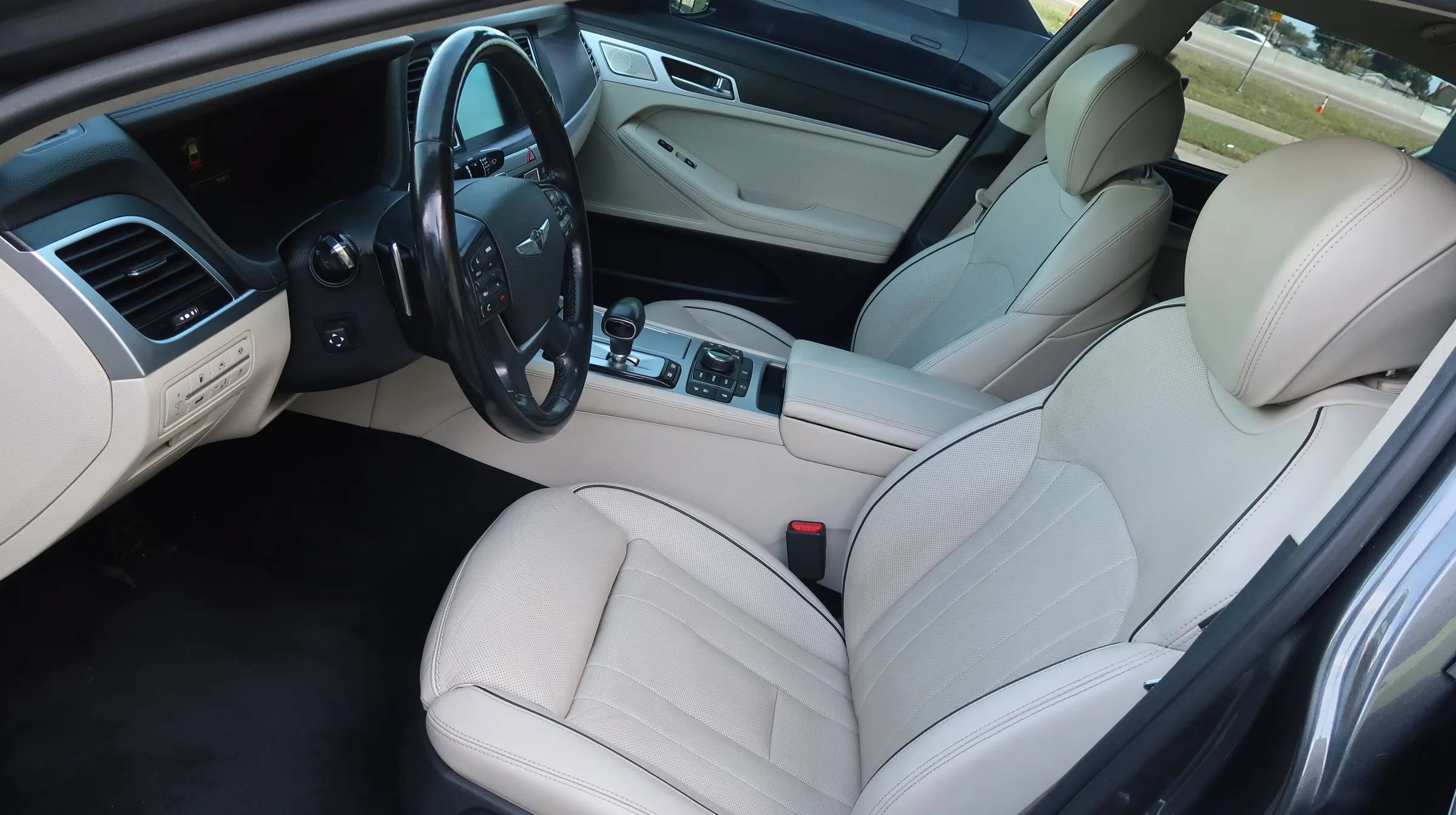 Used 2018 Genesis G80 5.0 Ultimate AWD/4WD image 17