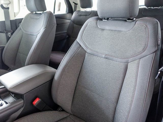 New 2026 Ford Explorer Active image 23