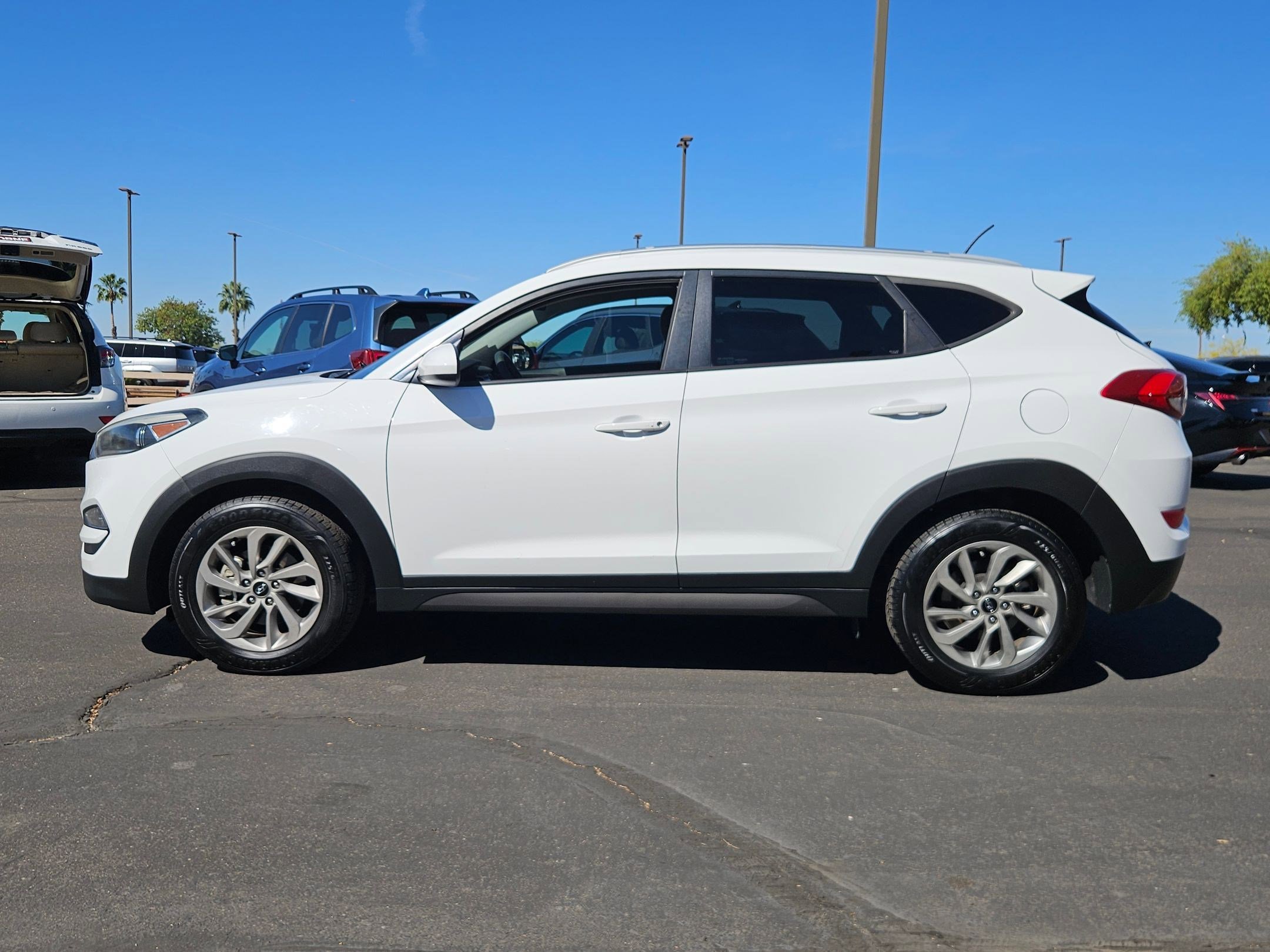 Used 2016 Hyundai Tucson SE w/ Option Group 02 FWD image 9