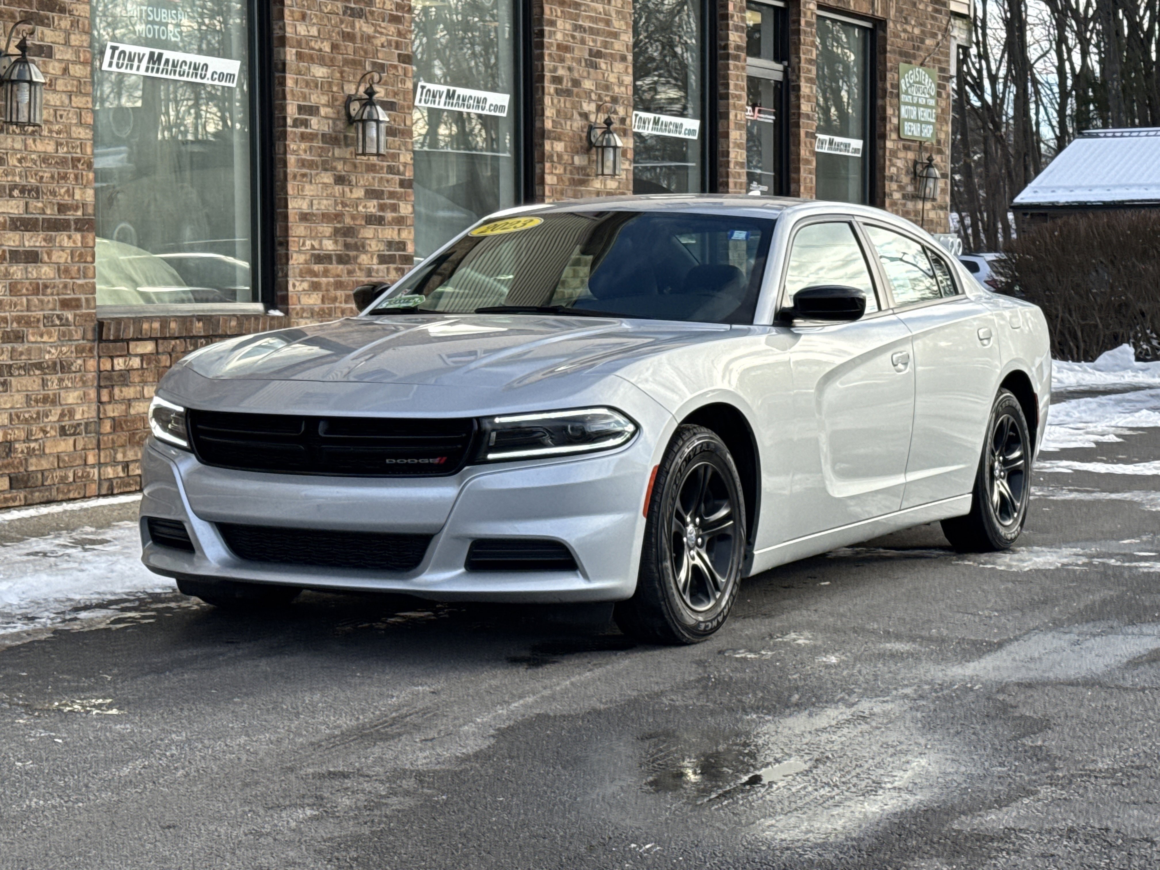 Used 2023 Dodge Charger SXT image 1
