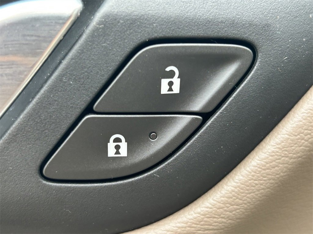 Used 2021 GMC Yukon Denali w/ Denali Ultimate Package image 26