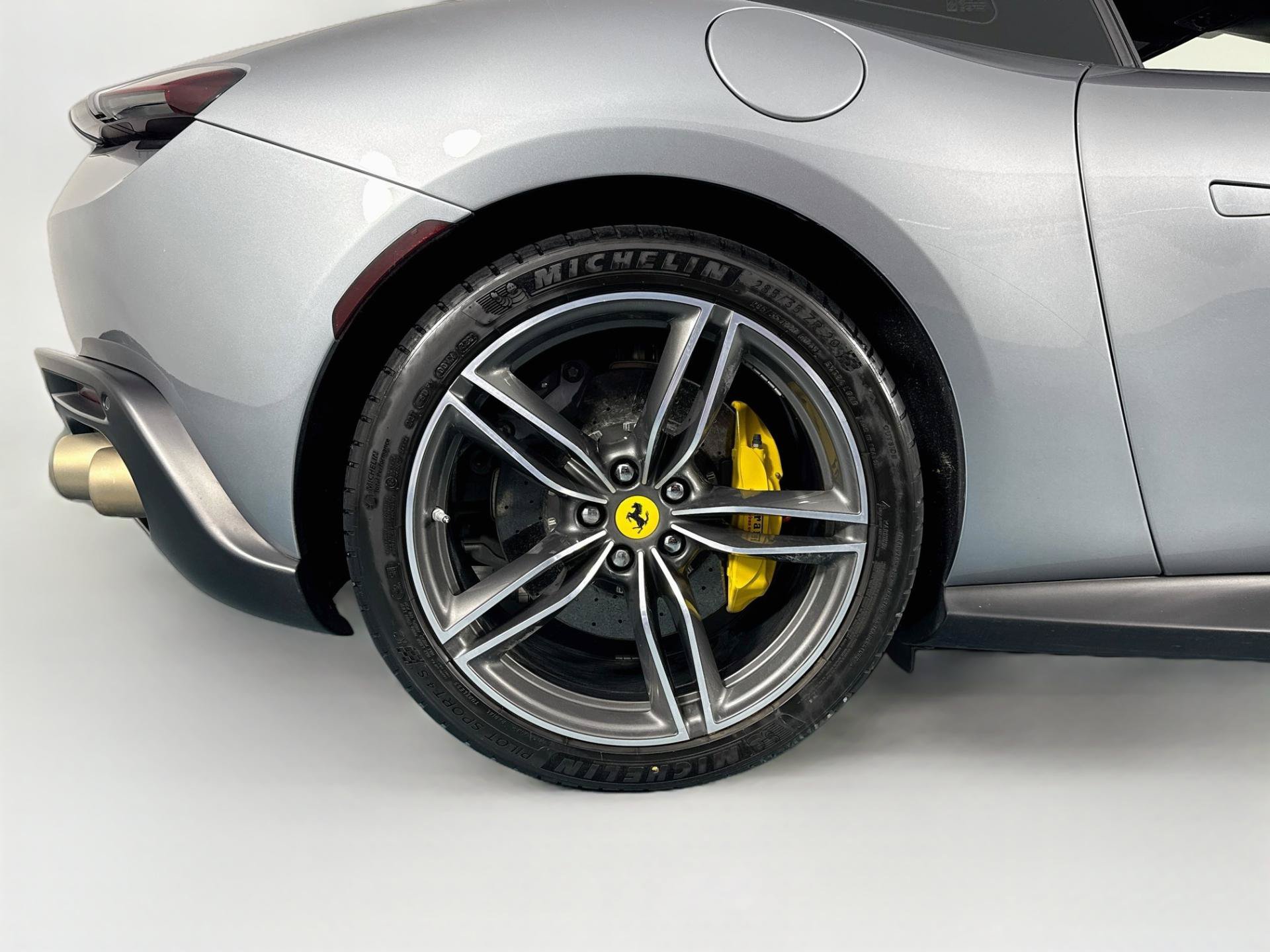 Used 2021 Ferrari Roma RWD image 53