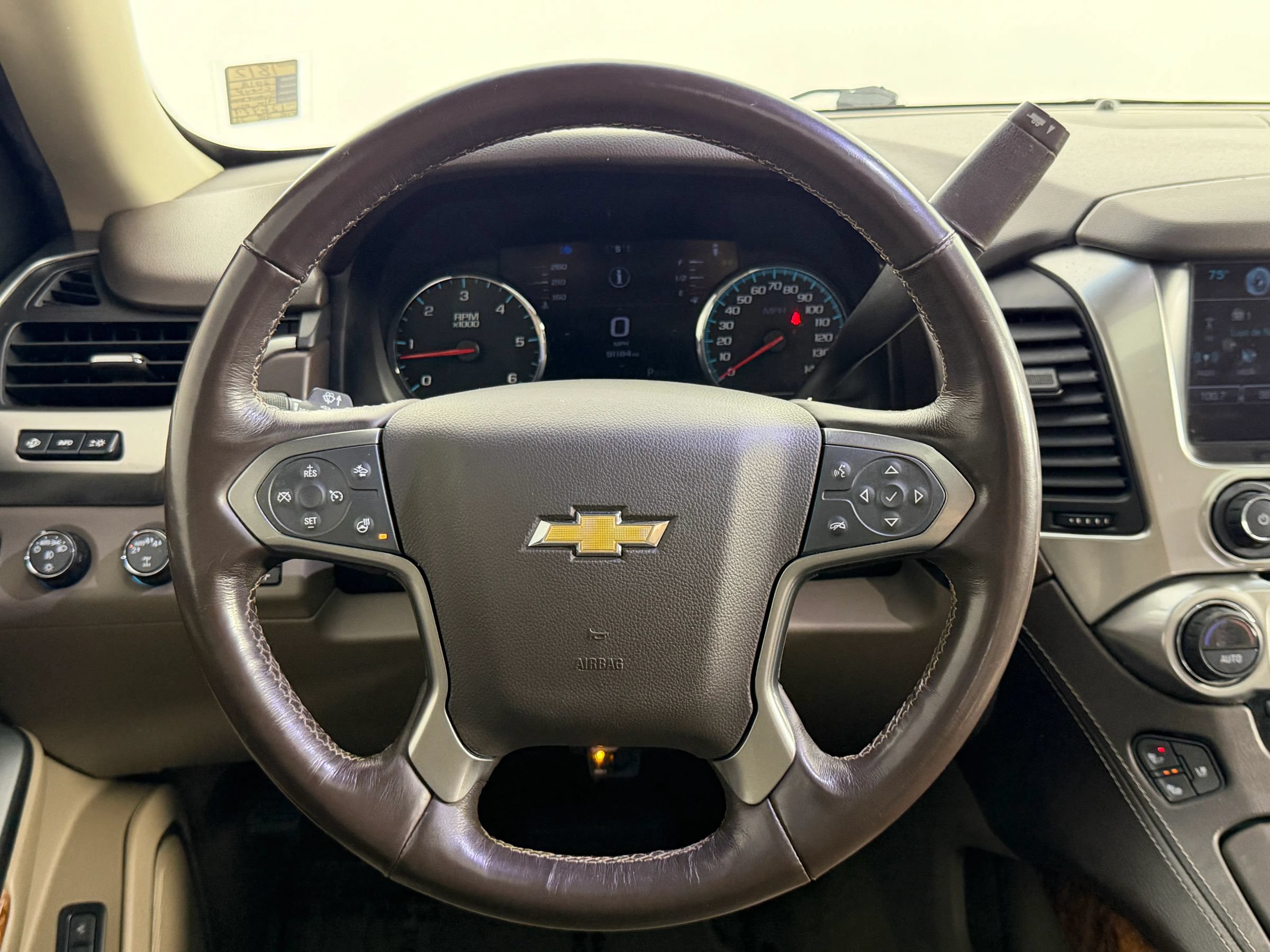 Used 2018 Chevrolet Suburban Premier AWD/4WD image 25