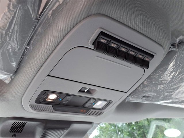 New 2025 Ford F550 4x4 Crew Cab Super Duty image 19