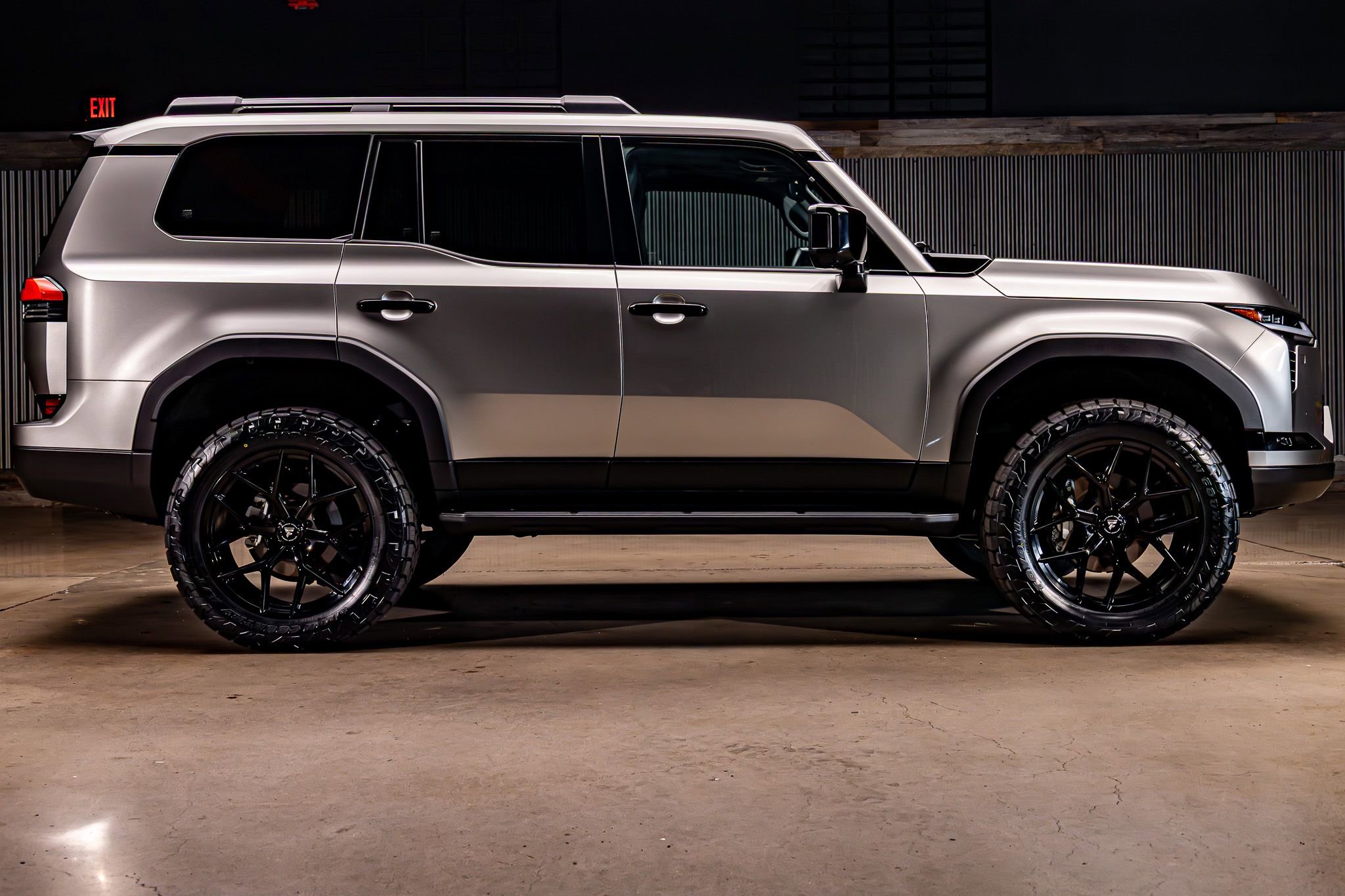 Used 2026 Lexus GX 550 w/ Accessory Package (CT) image 11