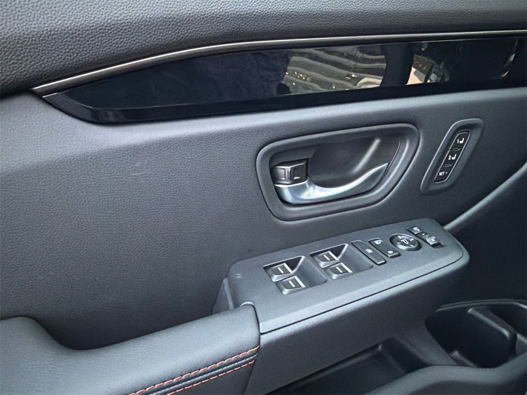 New 2025 Honda Pilot TrailSport image 38
