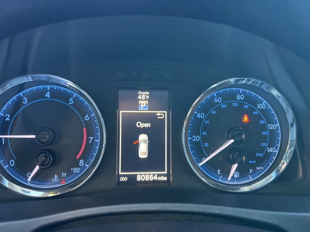 Used 2018 Toyota Corolla SE w/ SE Premium Package image 18