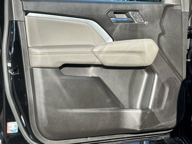 Used 2024 Chevrolet Colorado ZR2 w/ ZR2 Convenience Package III image 11