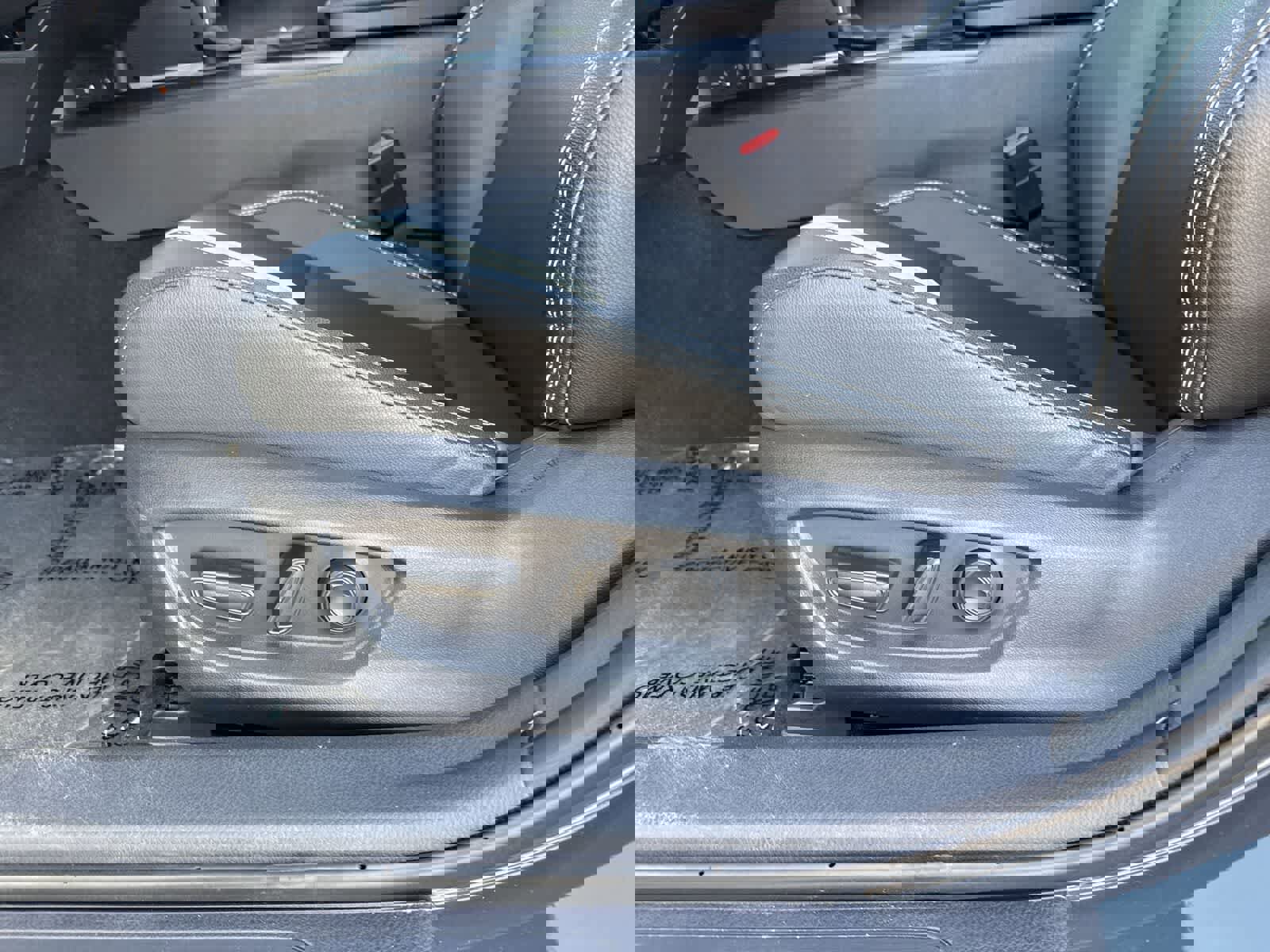 Used 2025 Toyota Camry SE image 18