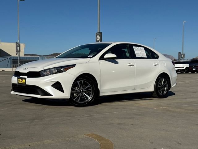 Used 2023 Kia Forte LXS image 1