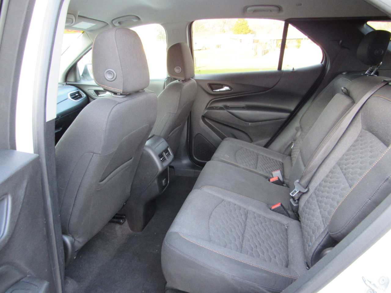 Used 2018 Chevrolet Equinox LT image 5