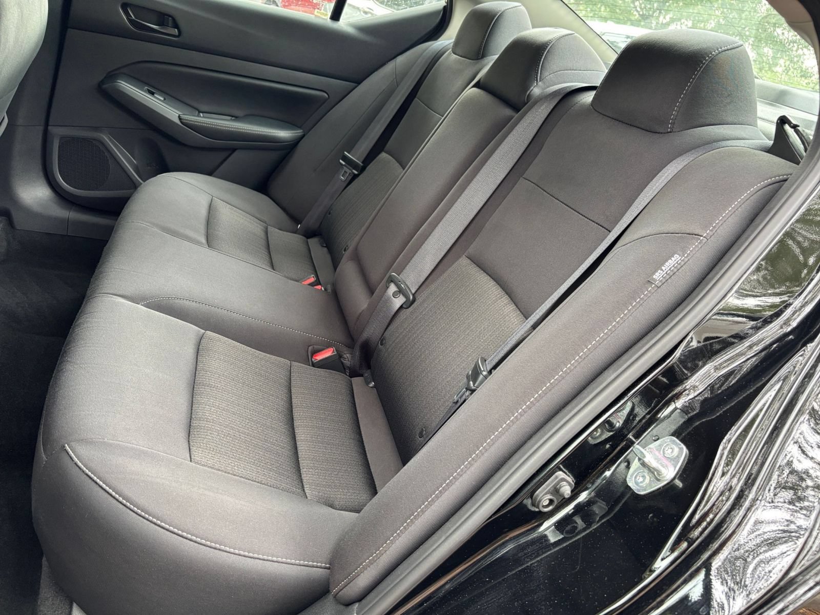 Used 2025 Nissan Altima 2.5 SV FWD image 37