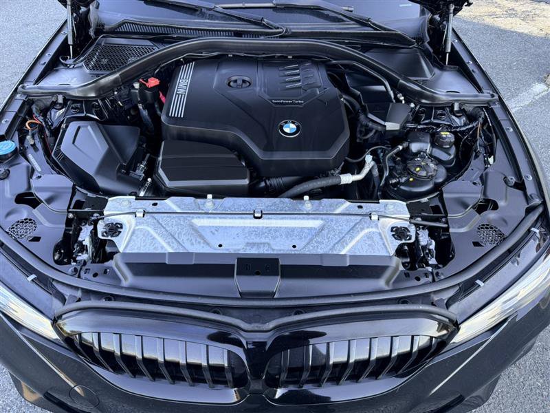 Used 2019 BMW 330i xDrive Sedan w/ M Sport Package AWD/4WD image 39