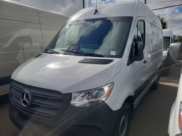 Used 2026 Mercedes-Benz Sprinter 2500 image 3