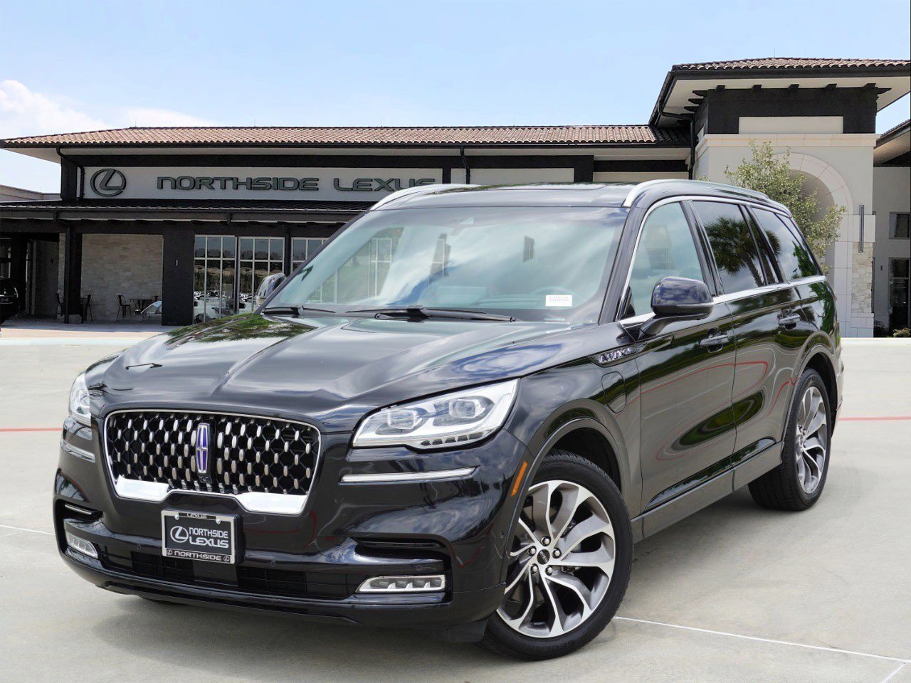 Used 2021 Lincoln Aviator Grand Touring w/ Equipment Group 302A AWD/4WD image 1