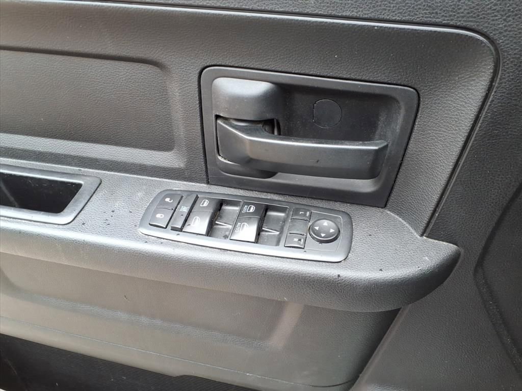 Used 2017 RAM 3500 Tradesman w/ Chrome Appearance Group image 30