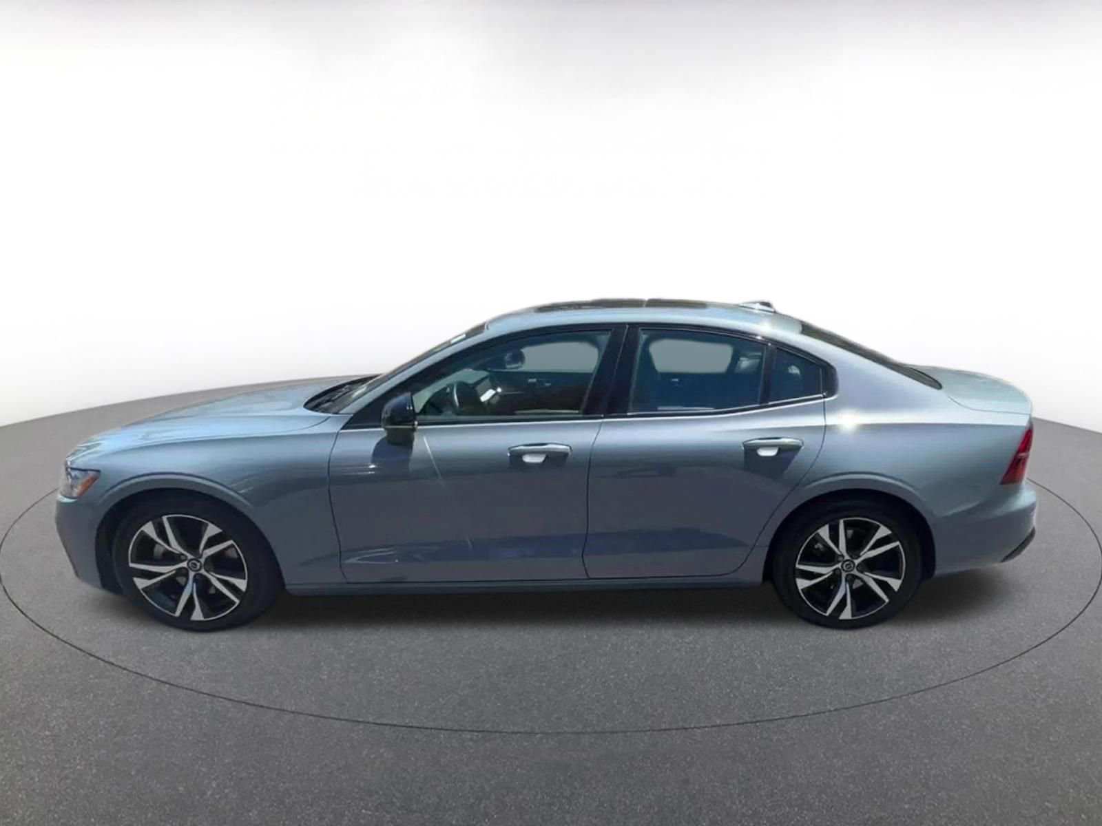 Used 2024 Volvo S60 B5 Core FWD image 9
