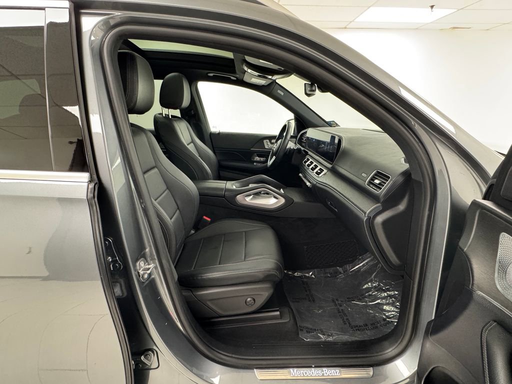 Used 2020 Mercedes-Benz GLS 450 4MATIC image 15