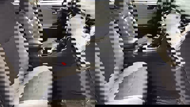 Used 2022 Toyota RAV4 XLE w/ Convenience Package image 33