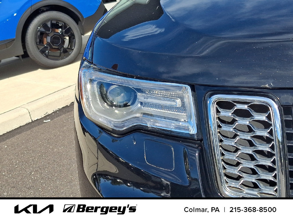 Used 2019 Jeep Grand Cherokee Summit AWD/4WD image 10