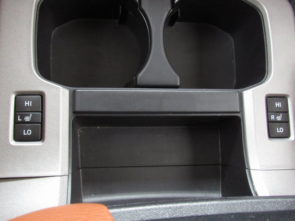 Used 2019 Toyota Sequoia Platinum image 39