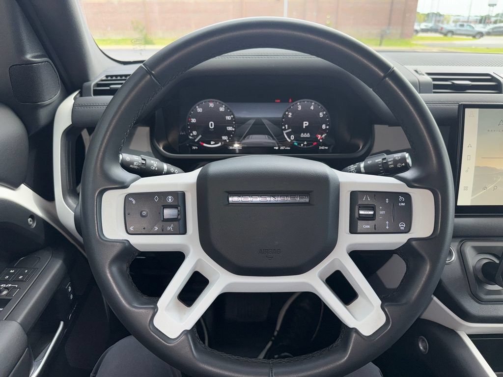 Used 2025 Land Rover Defender 110 S AWD/4WD image 28