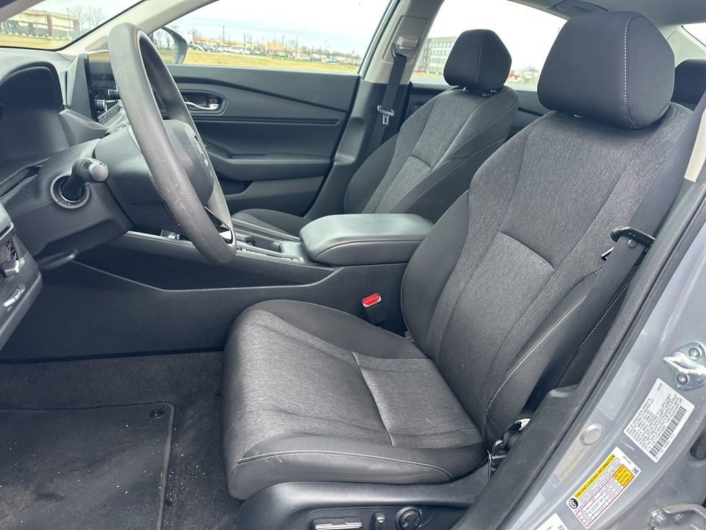 Used 2023 Honda Accord EX image 15