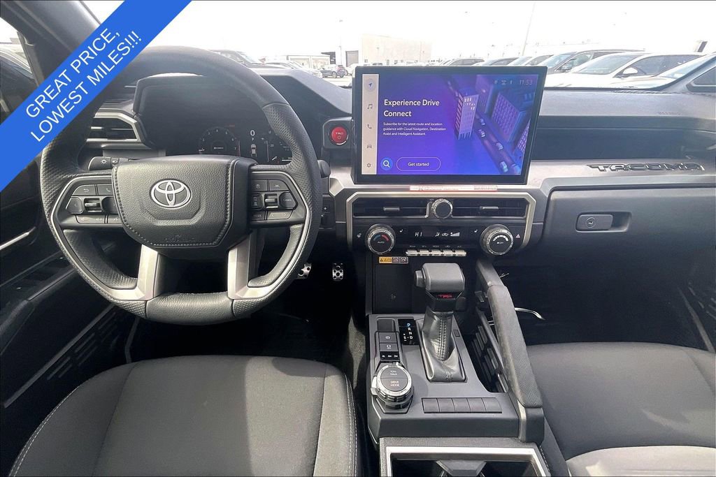 Used 2025 Toyota Tacoma TRD Sport w/ TRD Sport Upgrade Package image 21