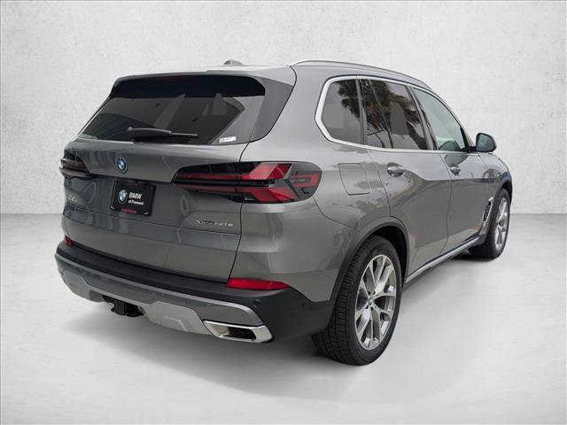 Used 2026 BMW X5 xDrive50e w/ Premium Package image 2