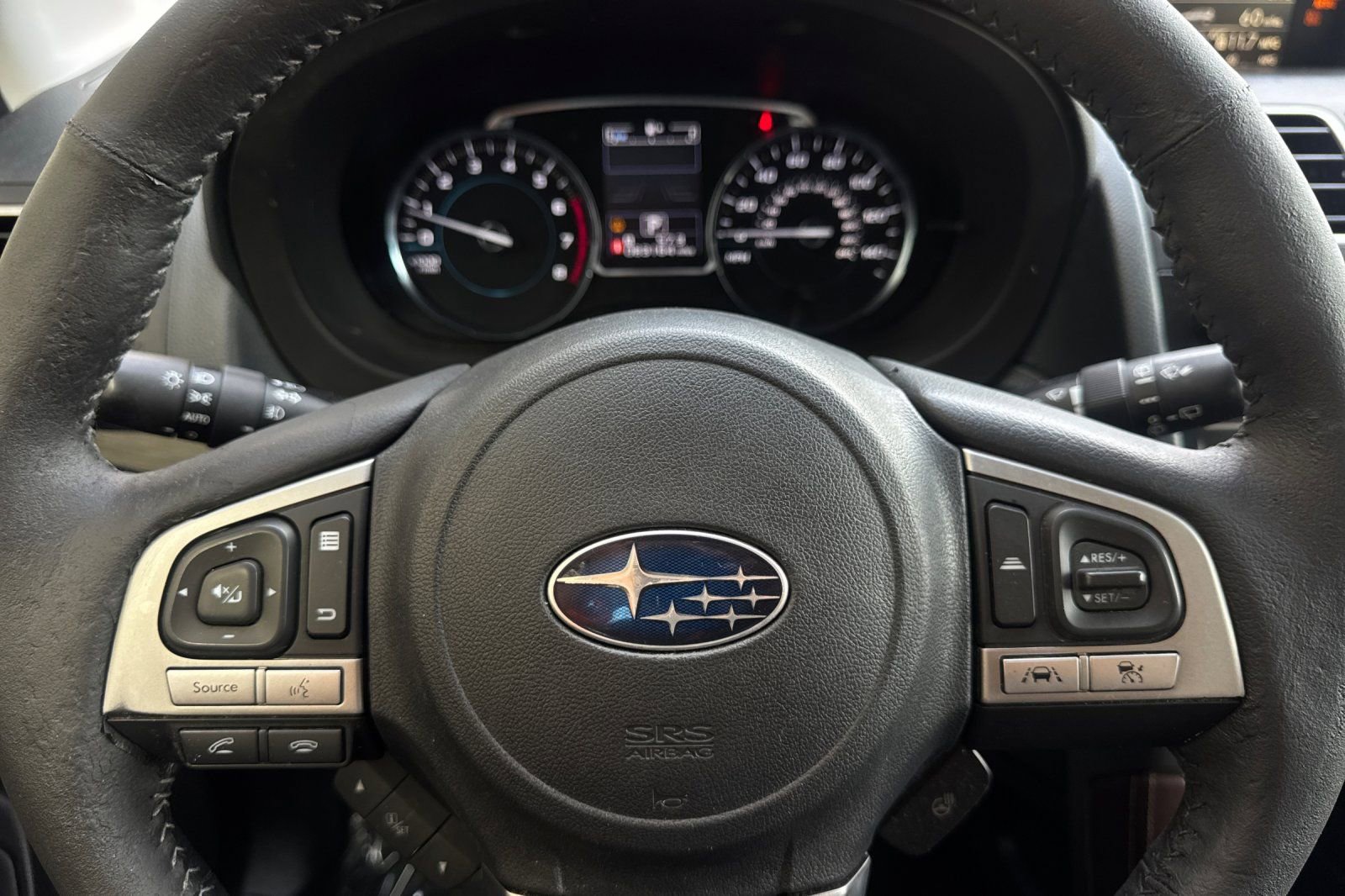 Used 2018 Subaru Forester 2.5i Touring w/ Popular Package #3B AWD/4WD image 24