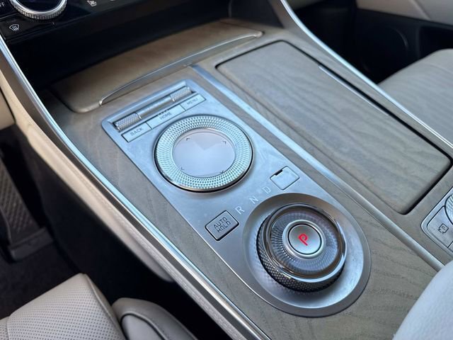 Used 2022 Genesis GV80 2.5T w/ Prestige Package 04 image 31