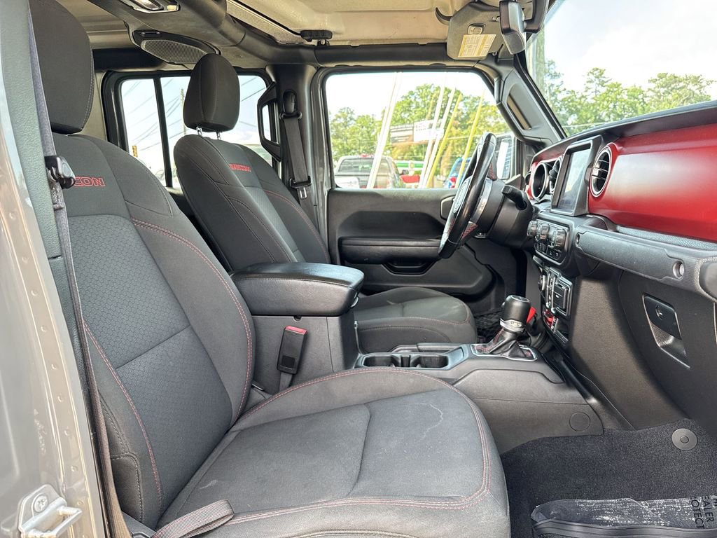 Used 2022 Jeep Gladiator Rubicon w/ Cold Weather Group AWD/4WD image 22