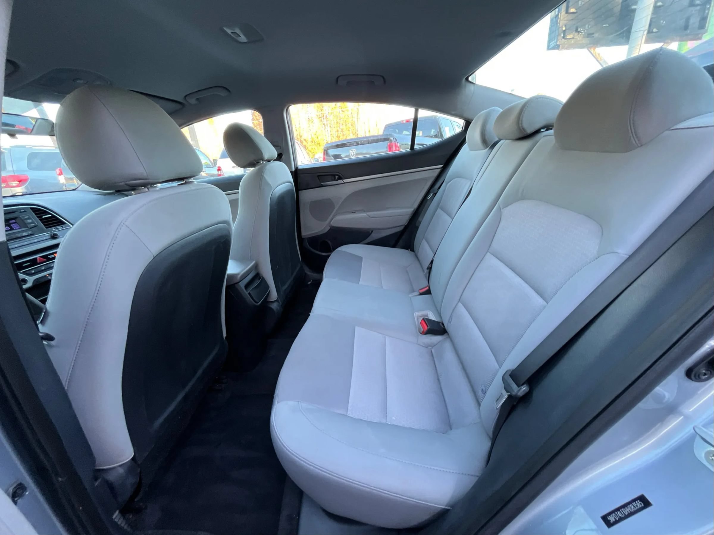 Used 2017 Hyundai Elantra SE FWD image 11