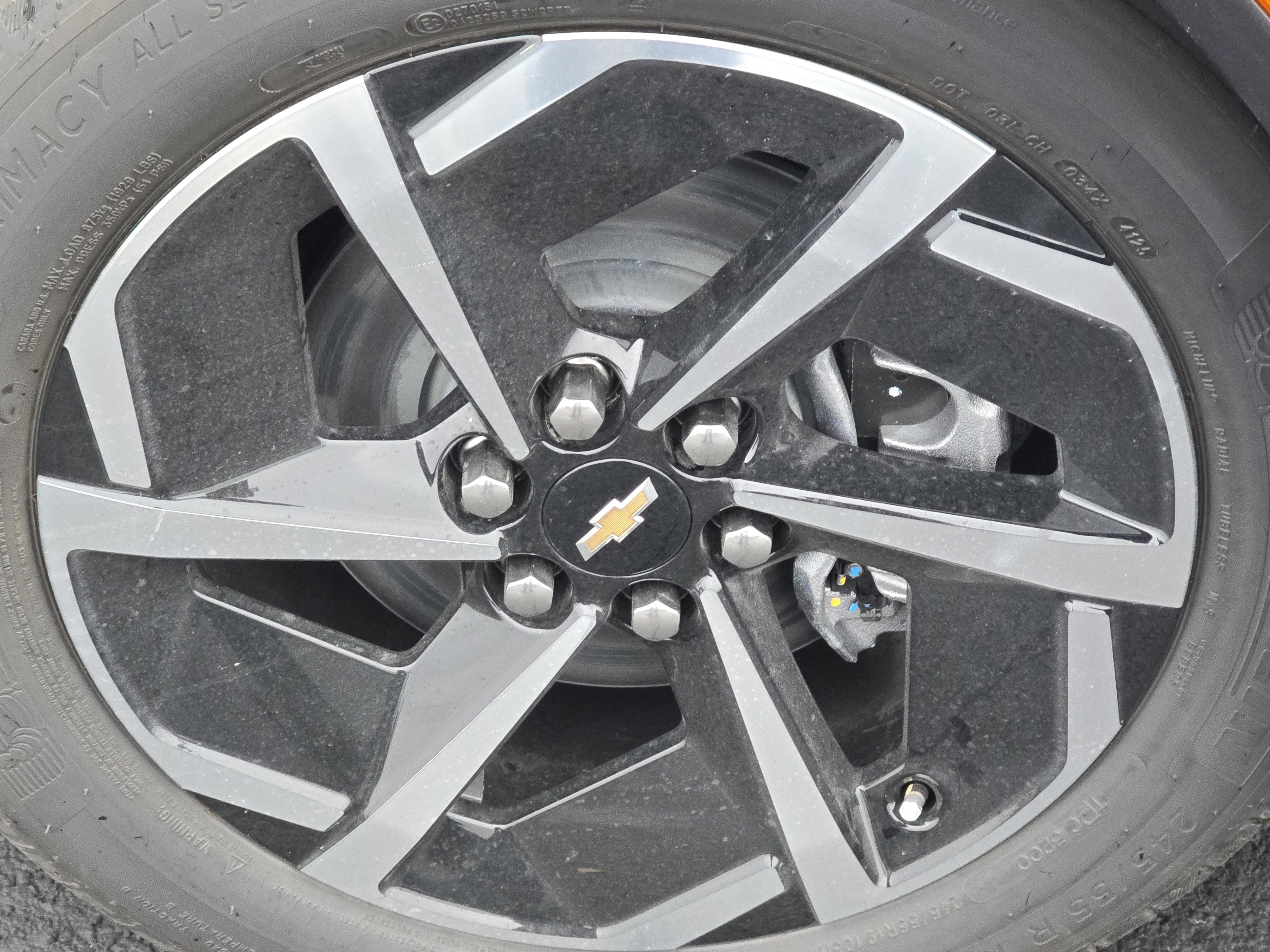 New 2026 Chevrolet Equinox EV LT image 10