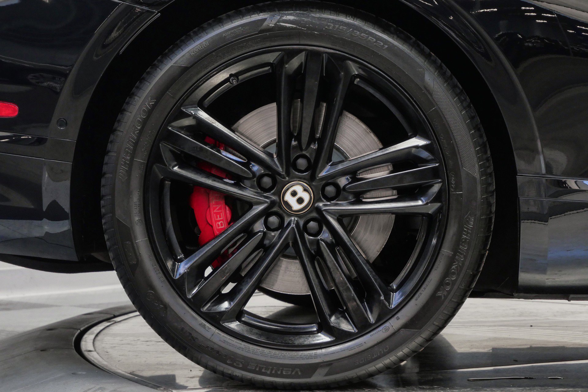 Used 2020 Bentley Continental GT V8 First Edition image 38