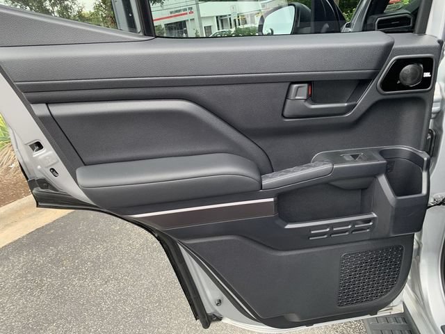 Used 2025 Toyota 4Runner TRD Off-Road Premium AWD/4WD image 15