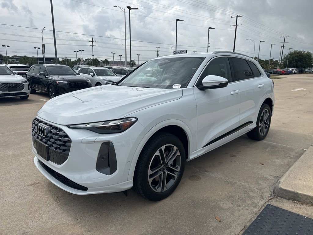 Used 2025 Audi Q5 Premium w/ Convenience Package AWD/4WD image 5