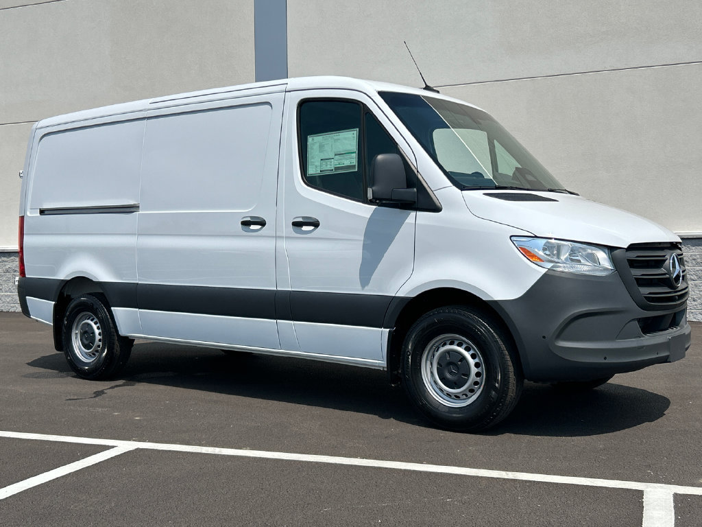 New 2026 Mercedes-Benz Sprinter 2500 image 2