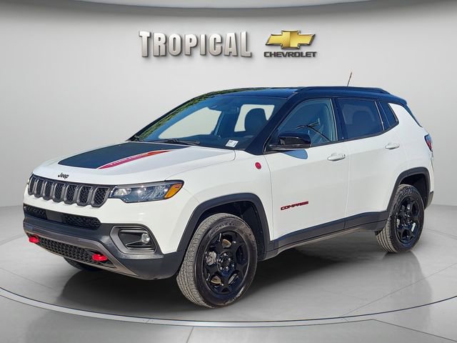 Used 2023 Jeep Compass Trailhawk AWD/4WD image 1