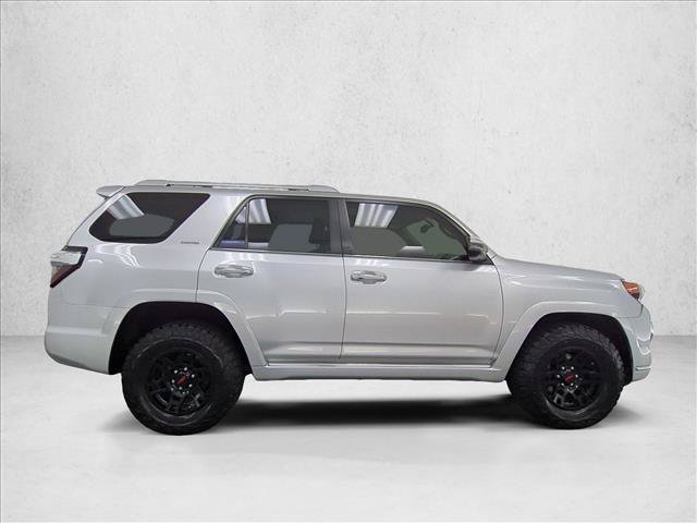 Used 2016 Toyota 4Runner Limited AWD/4WD image 4