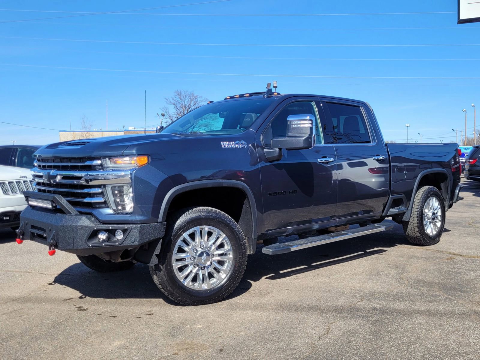 Used 2020 Chevrolet Silverado 3500 High Country w/ Technology Package image 3
