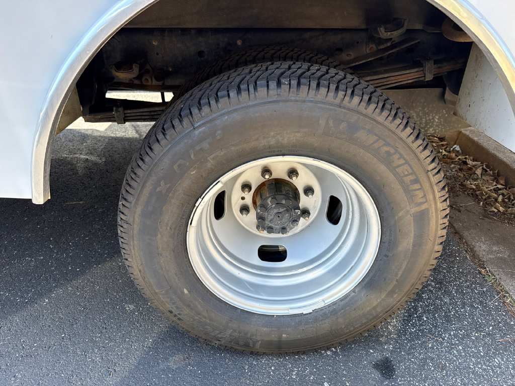 Used 2024 Ford F350 XL AWD/4WD image 18